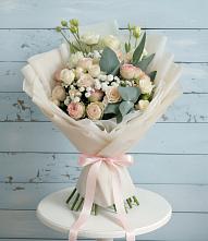 Букет цветов из:  Розы и Лизиантусы #REPLACE_PRED# Стремилово