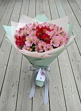 Букет цветов из:  Альстромерии в Стремилово