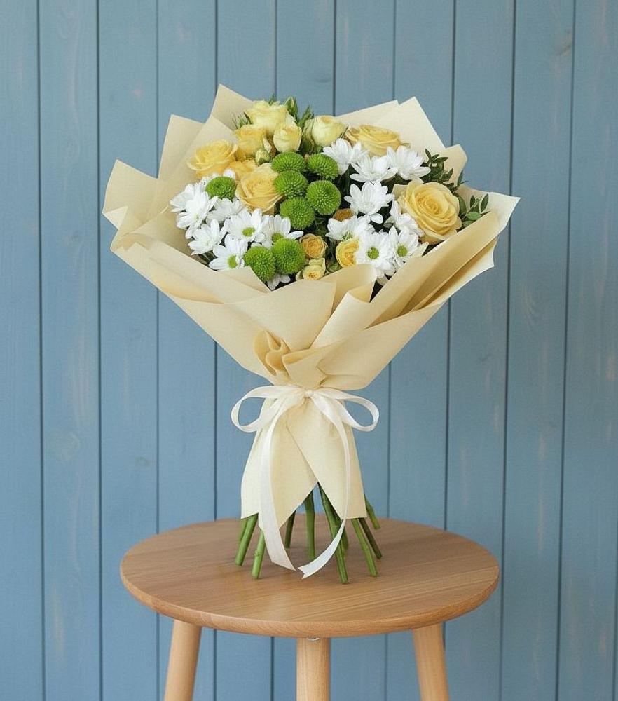 Букет цветов из: Хризантемы и Розы в Стремилово