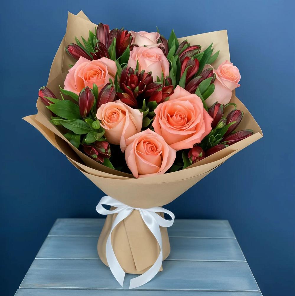 Букет цветов из: Розы и Альстромерии в Стремилово