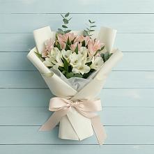 Букет цветов из:  Альстромерии в Стремилово