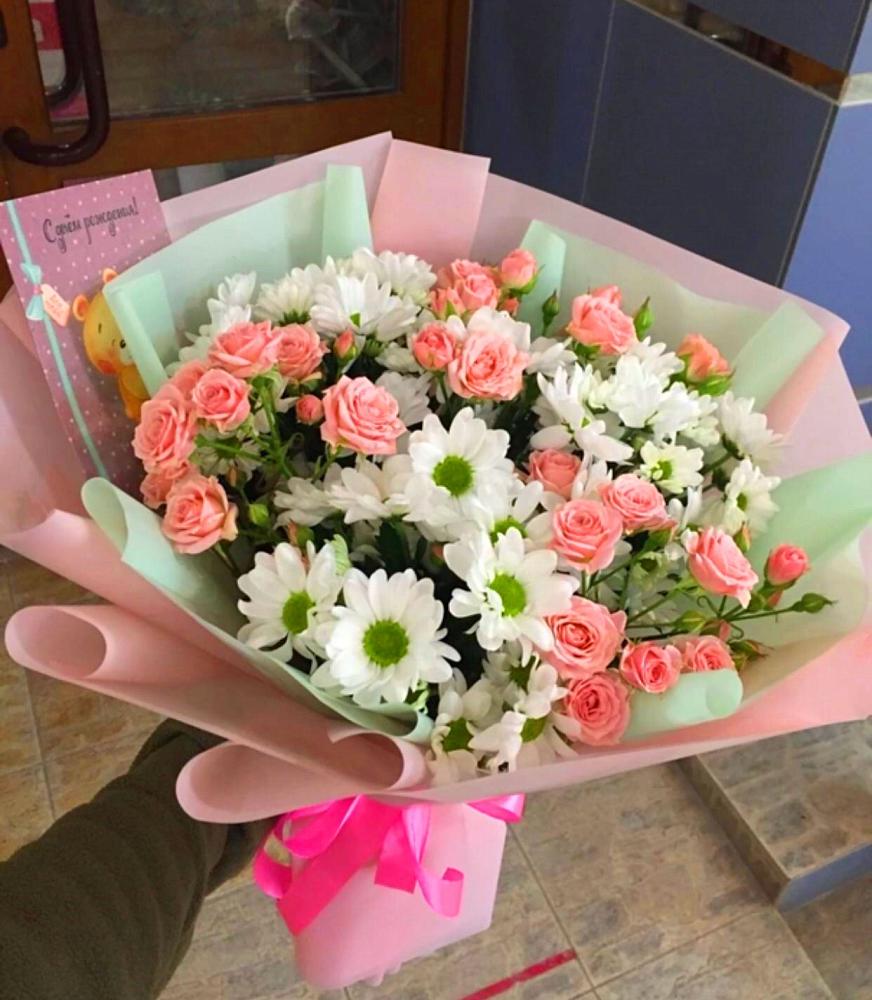 Букет цветов из: Розы и Хризантемы в Стремилово