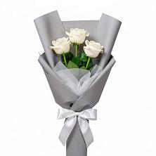 Букет 3 белые розы в Стремилово