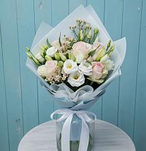 Букет цветов из:  Розы и Лизиантусы в Стремилово